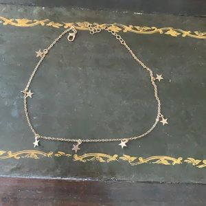 gold necklace, never been worn! perfect condition!